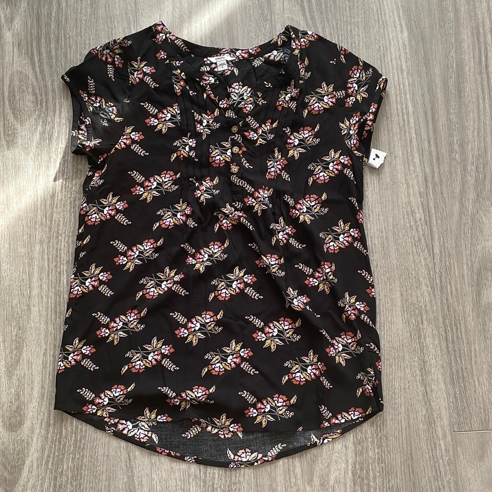 Sonoma Black Flora Shirt with Gold Buttons
